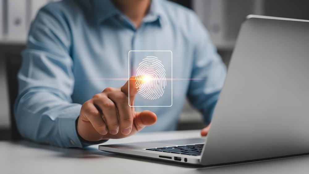 Laptop fingerprint biometric authentication for secure business login