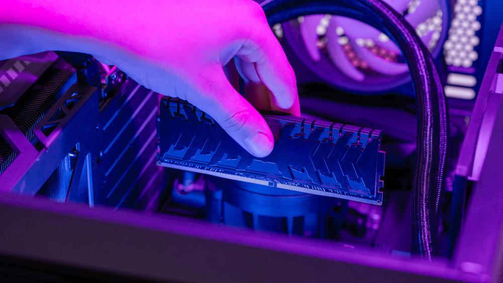 DDR5 RAM installation showing correct A2 slot configuration on motherboard