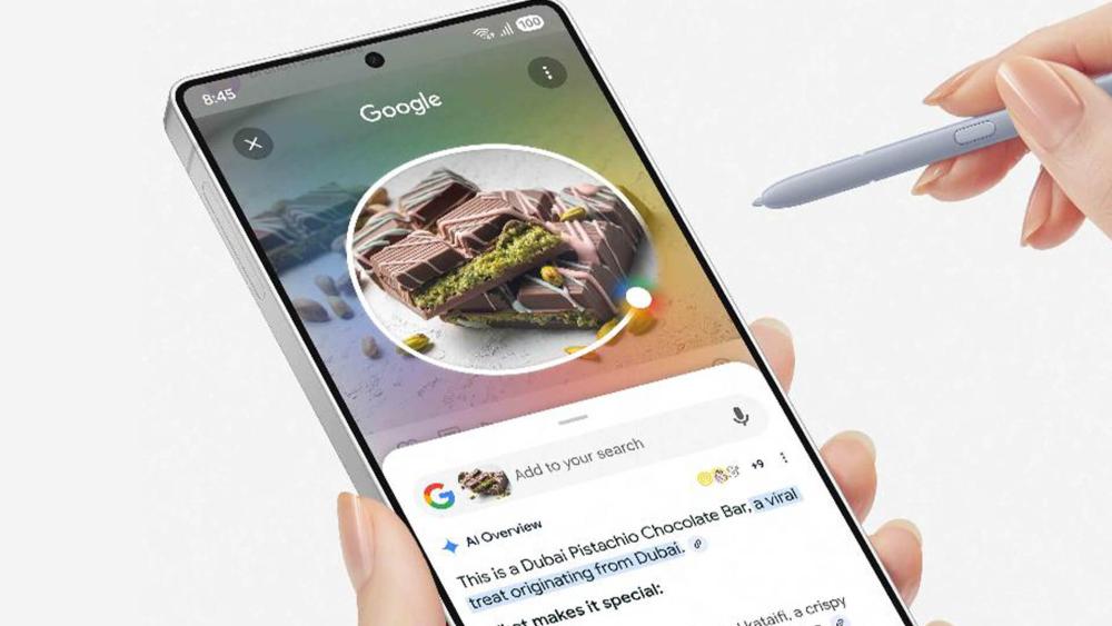 Samsung Galaxy S25 using AI visual search with S Pen to identify objects on screen